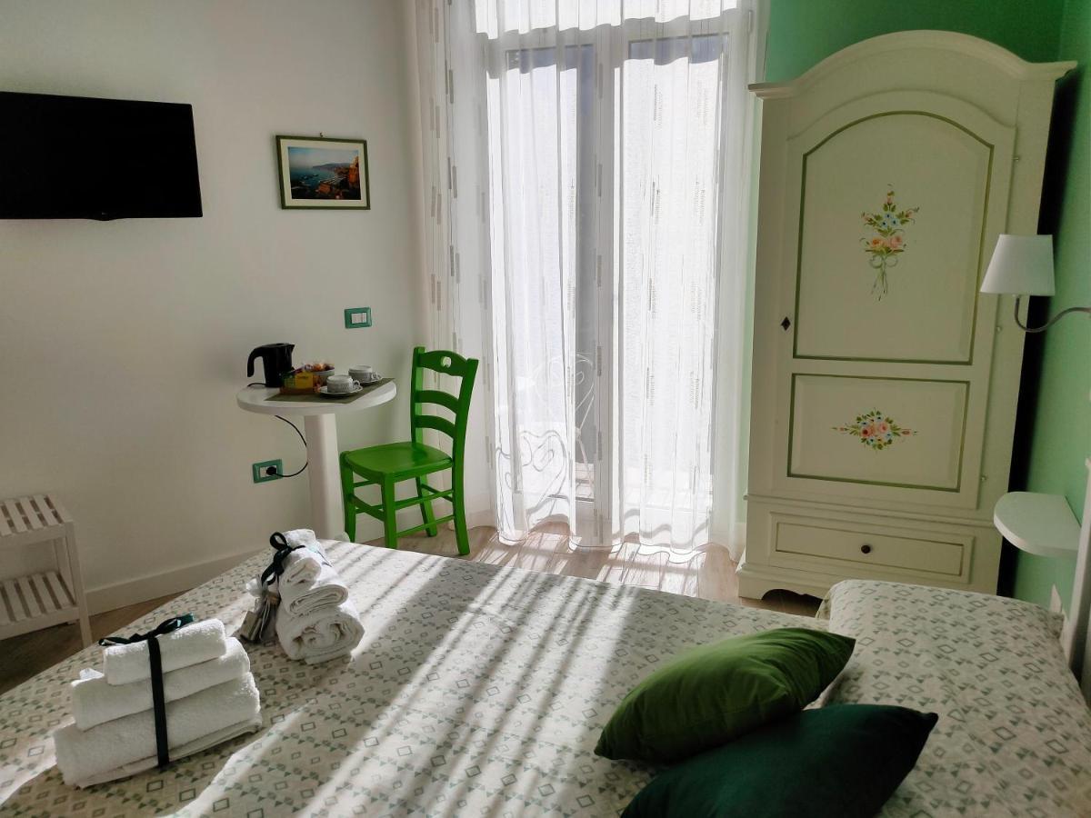 קסטלמרה די סטביה B&B Il Vialetto מראה חיצוני תמונה